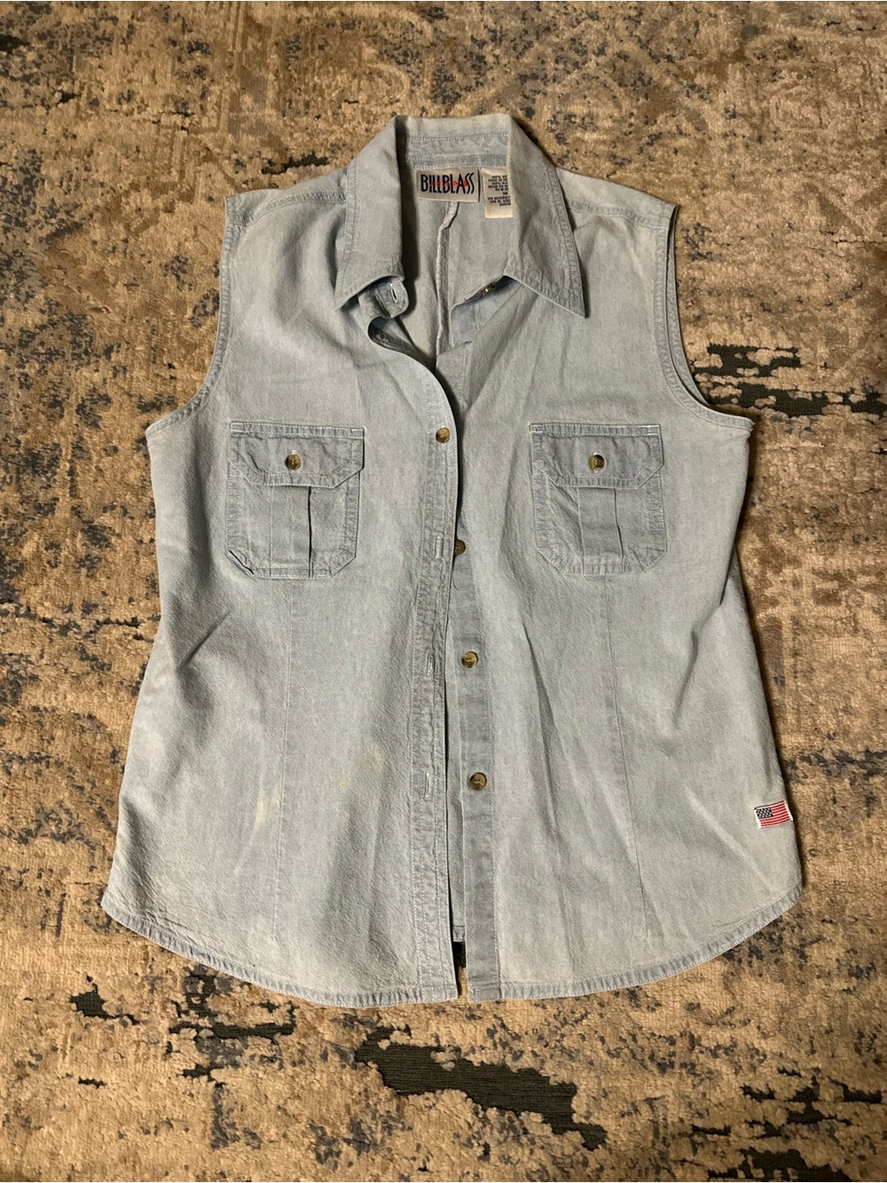 Bill Blass Women's Light Blue Sleeveless Denim Button-Front Shirt